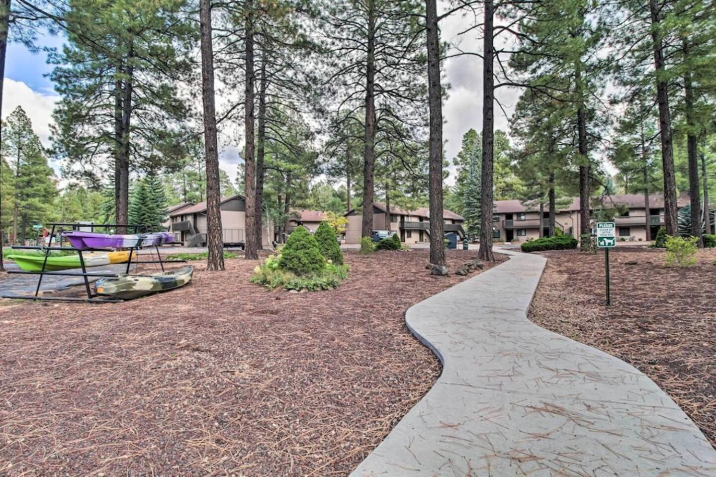 Apartment In Pinetop Community W- Gas Grill! Indian Pine ภายนอก รูปภาพ